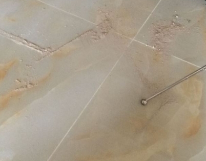 城西瓷砖空鼓维修公司分享粘合剂选择不当在瓷砖铺贴过程中可能导致以下问题